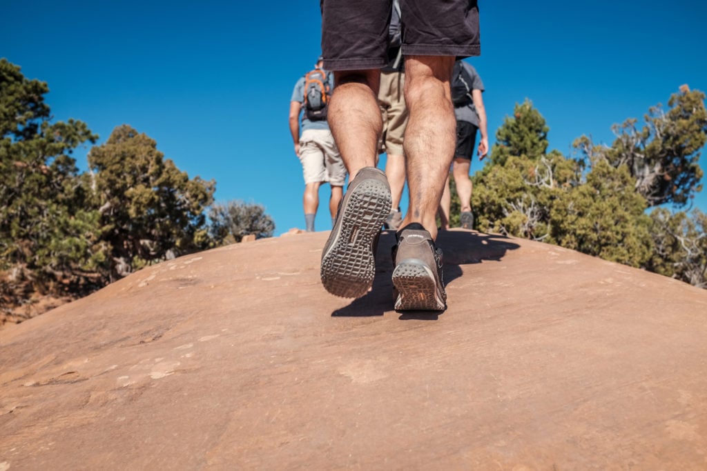 hiking boots for wide flat feet